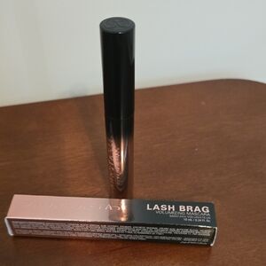 Anastasia Beverly Hills Lash Brag Mascara in Black